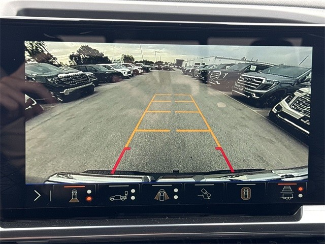 GMC Sierra 1500 Vehicle Full-screen Gallery Image 17