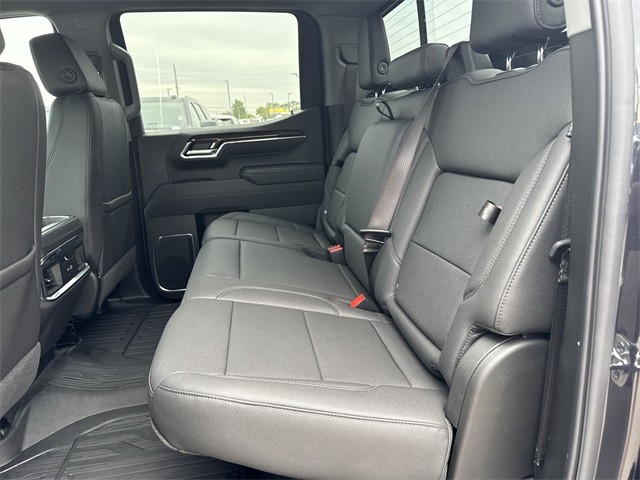 GMC Sierra 1500 Vehicle Full-screen Gallery Image 22