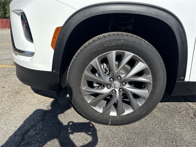 Buick Enclave Vehicle Full-screen Gallery Image 10