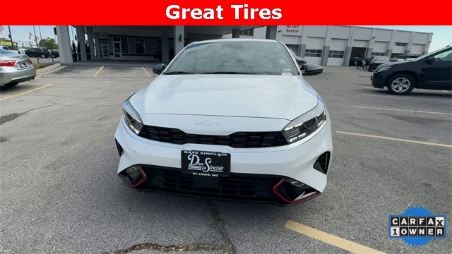 Kia Forte Vehicle Full-screen Gallery Image 03