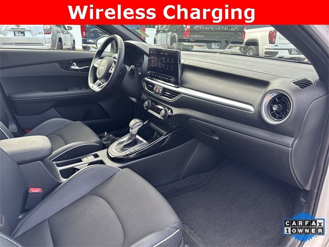 Kia Forte Vehicle Full-screen Gallery Image 33