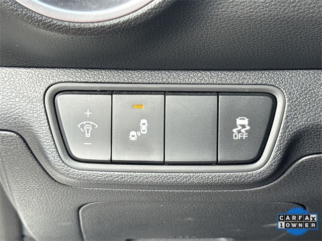 Kia Forte Vehicle Full-screen Gallery Image 39