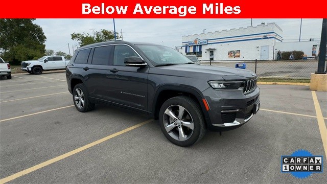 Jeep Grand Cherokee L Vehicle Full-screen Gallery Image 02