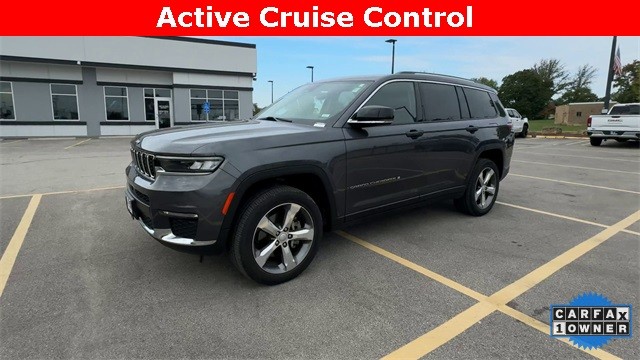 Jeep Grand Cherokee L Vehicle Full-screen Gallery Image 05