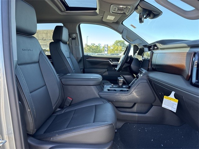 GMC Sierra 1500 Vehicle Full-screen Gallery Image 25