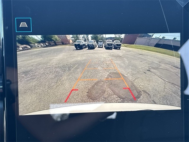 GMC Terrain Vehicle Full-screen Gallery Image 17