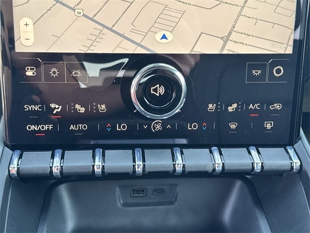 GMC Terrain Vehicle Full-screen Gallery Image 19