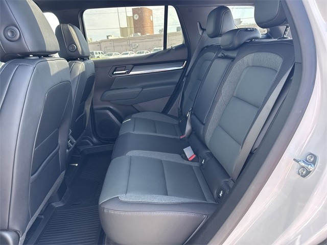 GMC Terrain Vehicle Full-screen Gallery Image 23