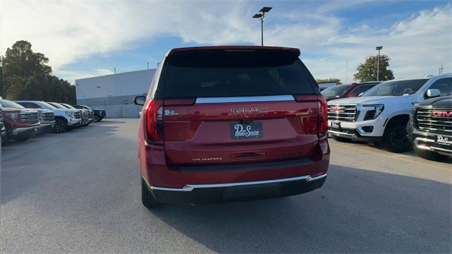 GMC Yukon Vehicle Full-screen Gallery Image 07