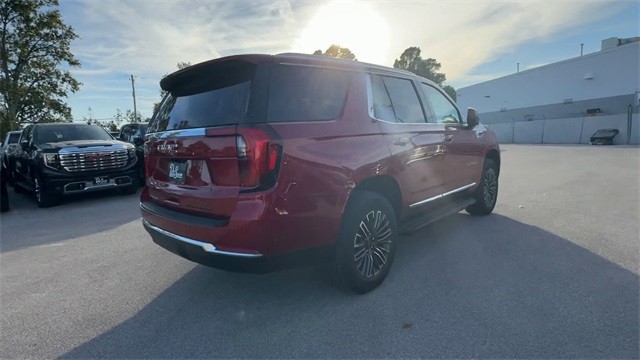 GMC Yukon Vehicle Full-screen Gallery Image 08