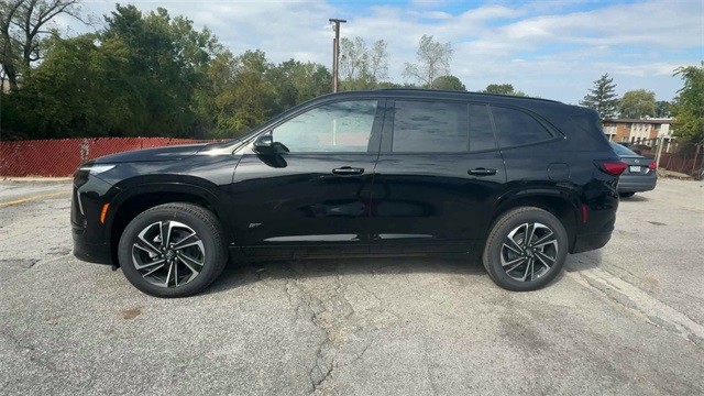 Buick Enclave Vehicle Full-screen Gallery Image 05