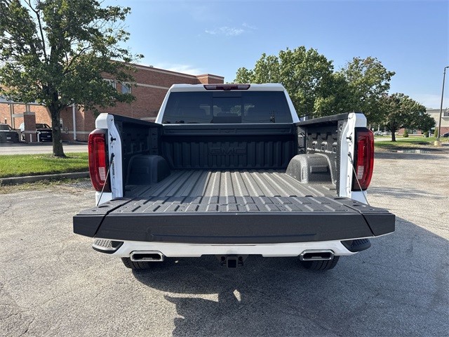 GMC Sierra 1500 Vehicle Full-screen Gallery Image 24