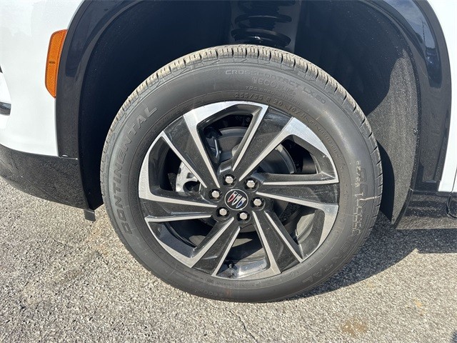 Buick Enclave Vehicle Full-screen Gallery Image 10