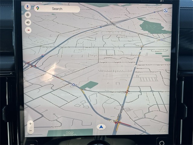 GMC Yukon Vehicle Full-screen Gallery Image 18