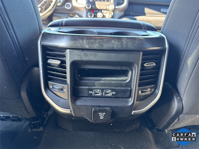 Ram 1500 Vehicle Full-screen Gallery Image 24