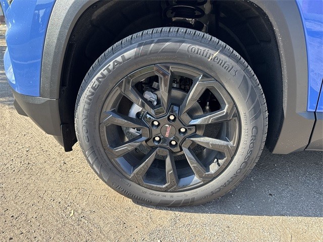 GMC Terrain Vehicle Full-screen Gallery Image 10