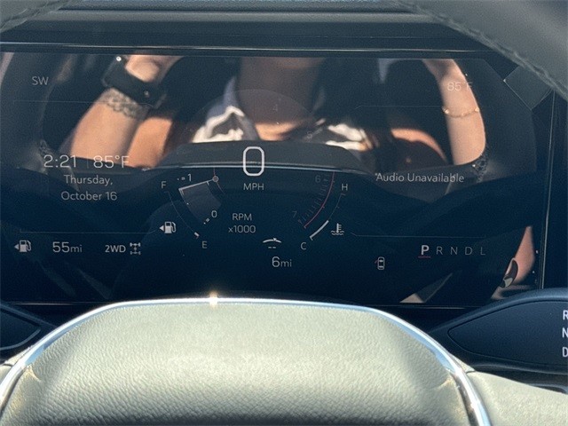 GMC Terrain Vehicle Full-screen Gallery Image 15