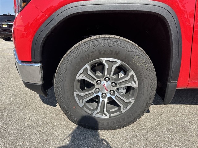 GMC Sierra 1500 Vehicle Full-screen Gallery Image 10