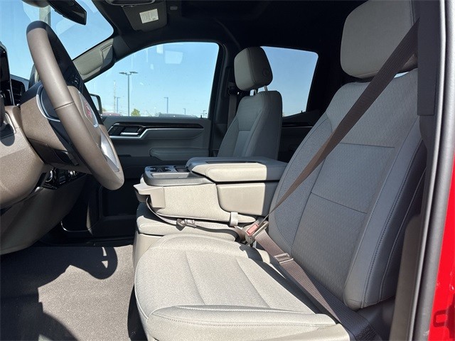 GMC Sierra 1500 Vehicle Full-screen Gallery Image 11