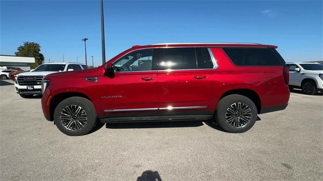 GMC Yukon XL Vehicle Full-screen Gallery Image 05