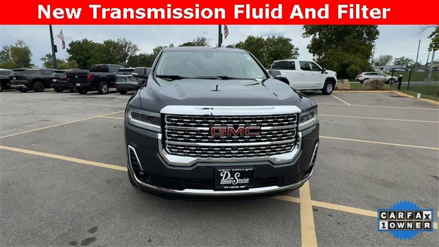 GMC Acadia Vehicle Full-screen Gallery Image 03