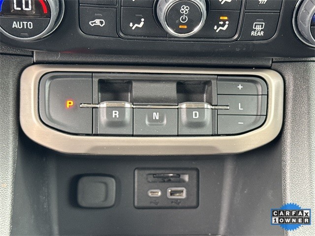 GMC Acadia Vehicle Full-screen Gallery Image 20