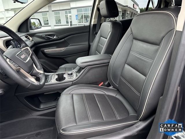 GMC Acadia Vehicle Full-screen Gallery Image 23