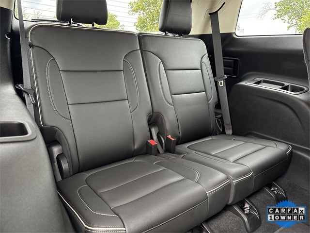 GMC Acadia Vehicle Full-screen Gallery Image 31