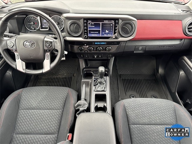 Toyota Tacoma 4WD Vehicle Full-screen Gallery Image 23