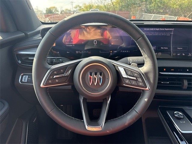 Buick Enclave Vehicle Full-screen Gallery Image 14