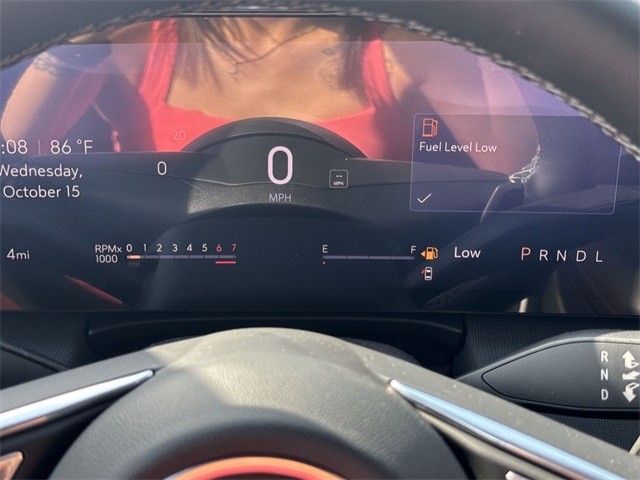 Buick Enclave Vehicle Full-screen Gallery Image 15