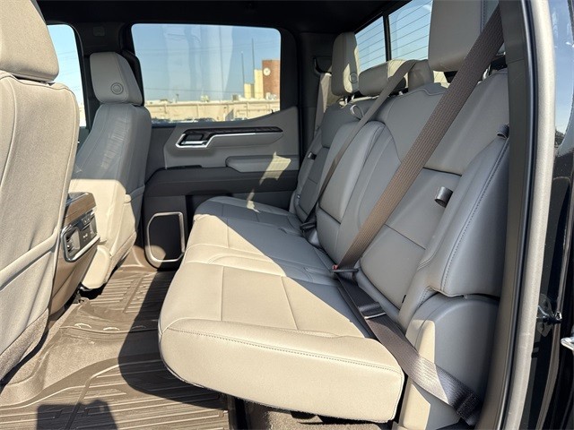 GMC Sierra 1500 Vehicle Full-screen Gallery Image 22