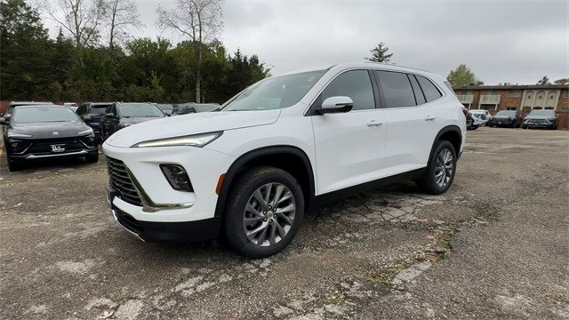 Buick Enclave Vehicle Full-screen Gallery Image 04