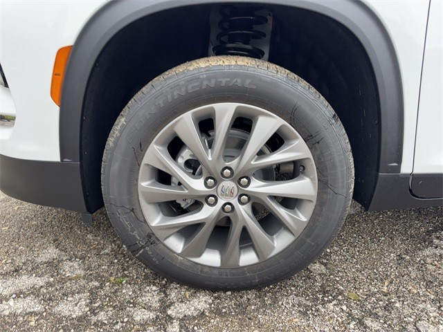 Buick Enclave Vehicle Full-screen Gallery Image 10