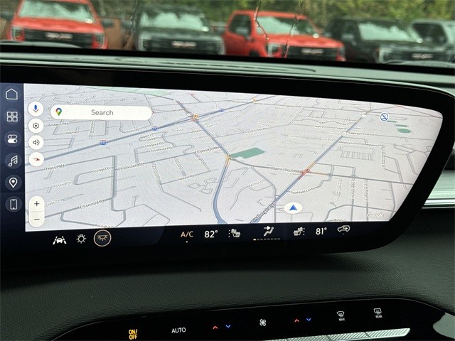 Buick Enclave Vehicle Full-screen Gallery Image 18