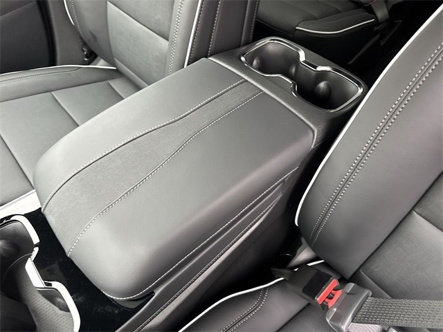 Buick Enclave Vehicle Full-screen Gallery Image 21