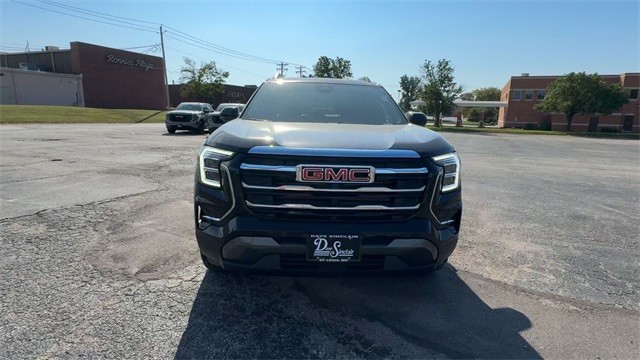 GMC Terrain Vehicle Full-screen Gallery Image 03