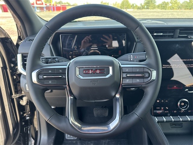 GMC Terrain Vehicle Full-screen Gallery Image 14