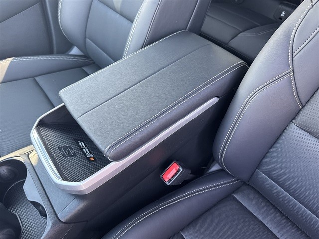 GMC Terrain Vehicle Full-screen Gallery Image 21