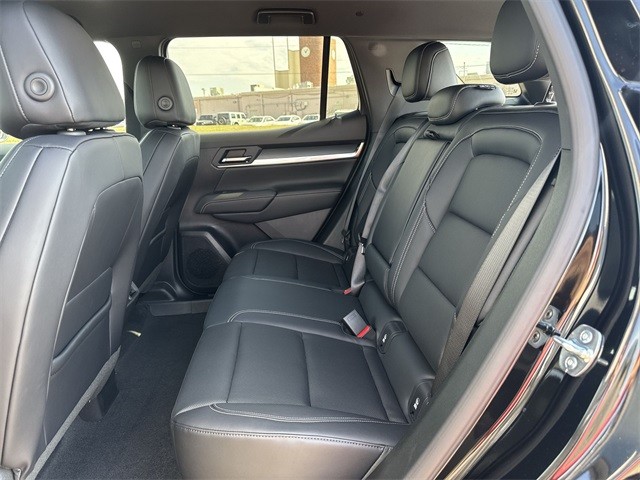 GMC Terrain Vehicle Full-screen Gallery Image 22