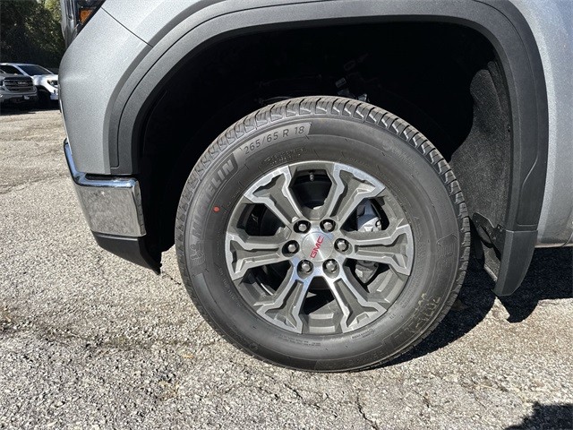 GMC Sierra 1500 Vehicle Full-screen Gallery Image 10