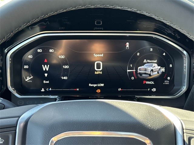 GMC Sierra 1500 Vehicle Full-screen Gallery Image 15