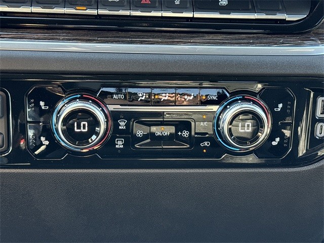 GMC Sierra 1500 Vehicle Full-screen Gallery Image 19