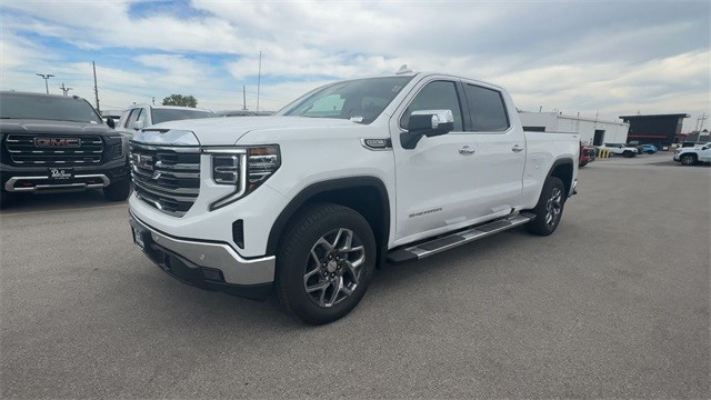 GMC Sierra 1500 Vehicle Full-screen Gallery Image 04