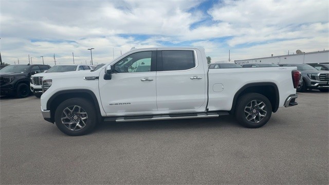 GMC Sierra 1500 Vehicle Full-screen Gallery Image 05