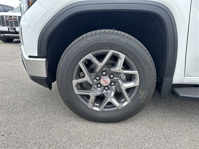 GMC Sierra 1500 Vehicle Full-screen Gallery Image 10