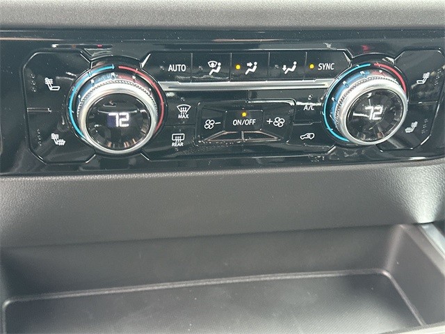 GMC Sierra 1500 Vehicle Full-screen Gallery Image 19