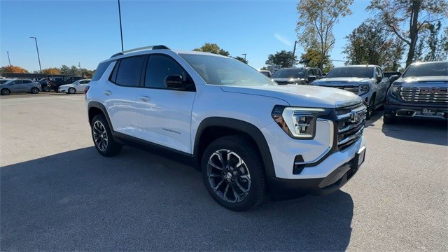 GMC Terrain Vehicle Full-screen Gallery Image 02