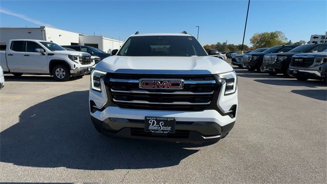 GMC Terrain Vehicle Full-screen Gallery Image 03