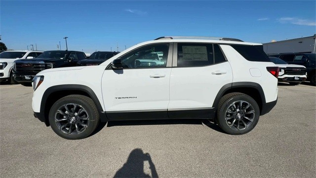 GMC Terrain Vehicle Full-screen Gallery Image 05